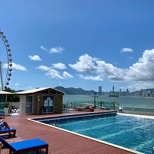 Em Predio Com Vista Encantadora , Balneário Camboriú Brasil