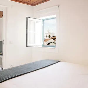 https://alfama-apartment-rose-sardinha.hotels-lisbon-portugal.com